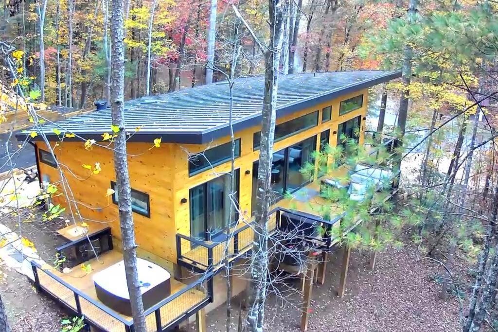 Modern Mountain Getaway With Hot Tub, Fire Pit Villa Sautee Nacoochee Bagian luar foto